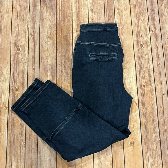 Urban Outfitters size 27 dark denim jean - Picture 3 of 4